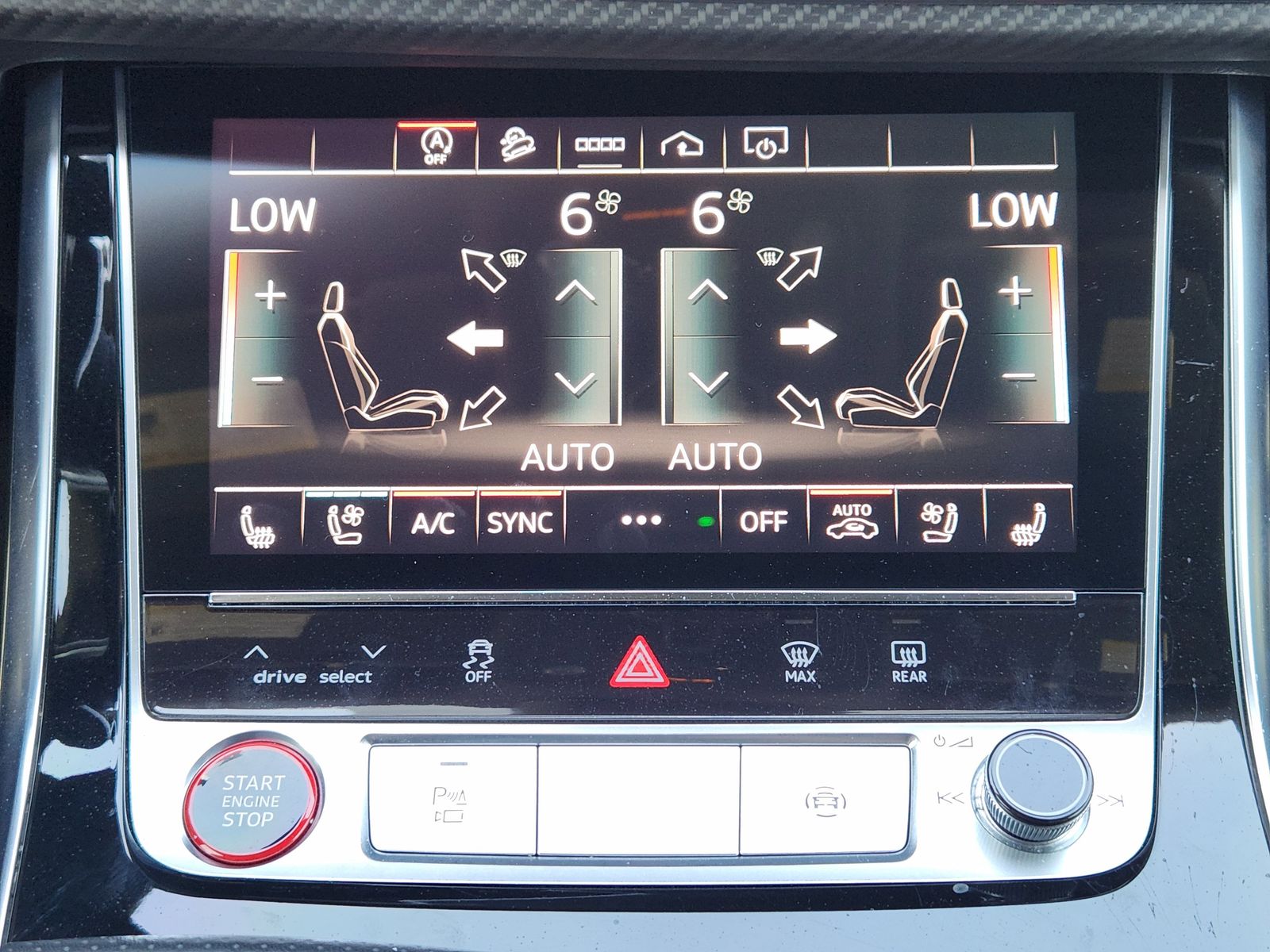 Used 2023 Glacier White Audi 4.0T image 28