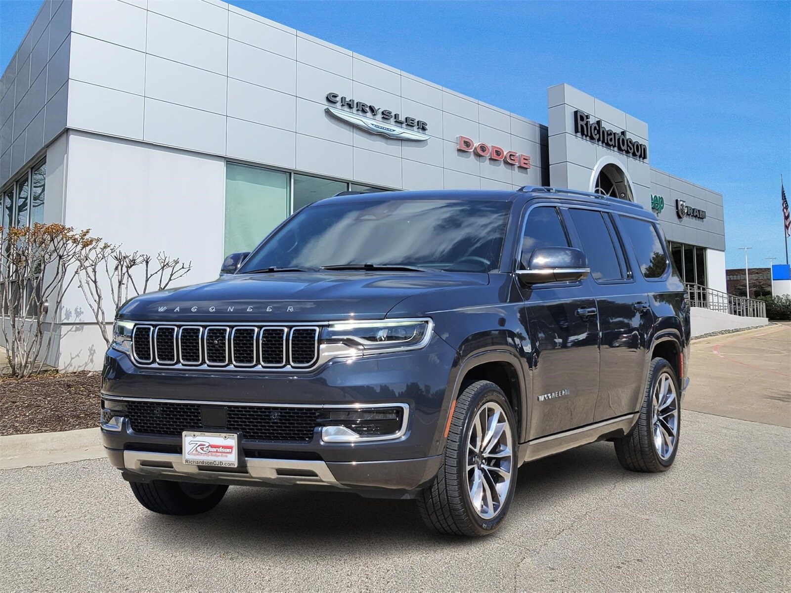 2022 Jeep Wagoneer Series III photo 2