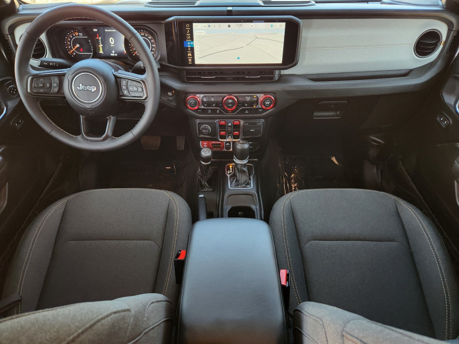 Used 2025 Granite Crystal Jeep Sport image 34