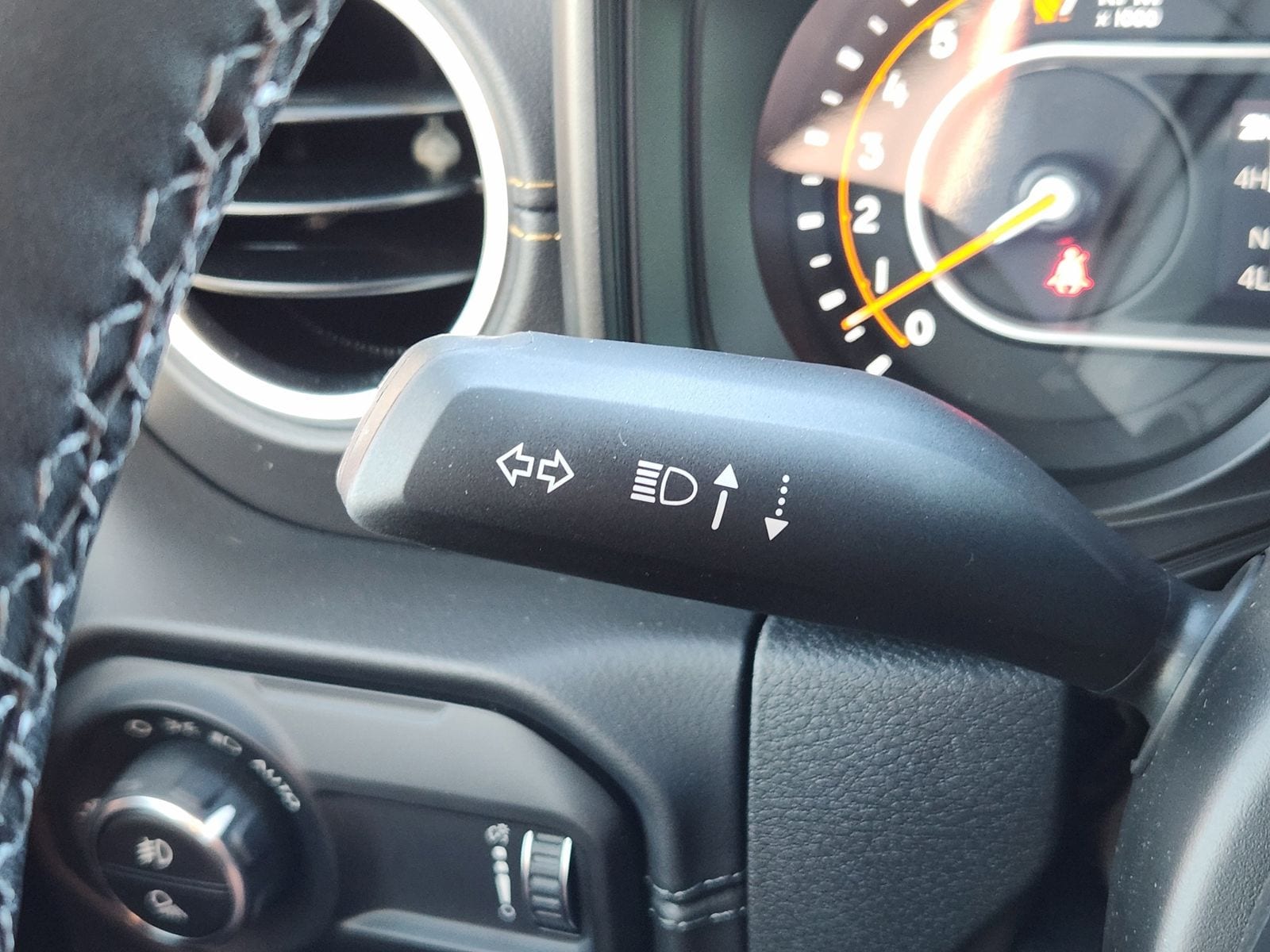 New 2026 Bright White Jeep TEXAS TRAIL 4X4 image 38