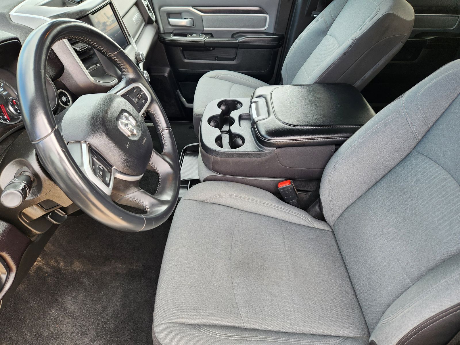 Used 2023 Bright White Ram Big Horn image 24