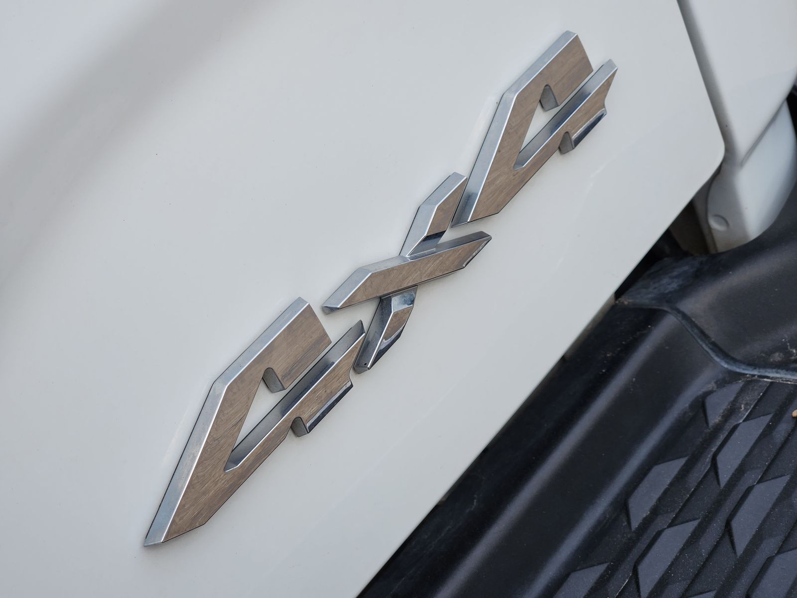 Used 2025 Bright White Ram Big Horn image 18