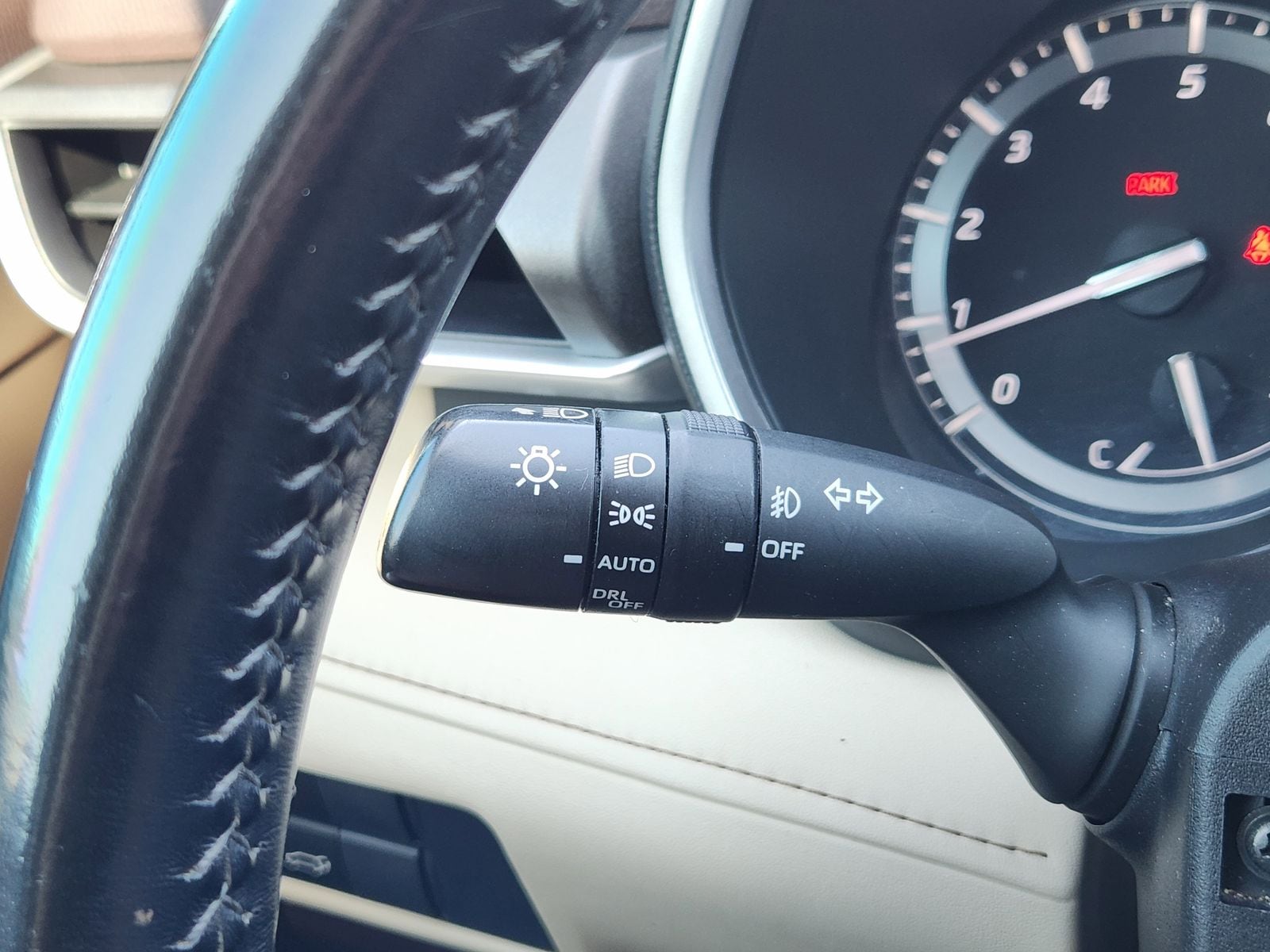 Used 2021 Midnight Black Toyota XLE image 38