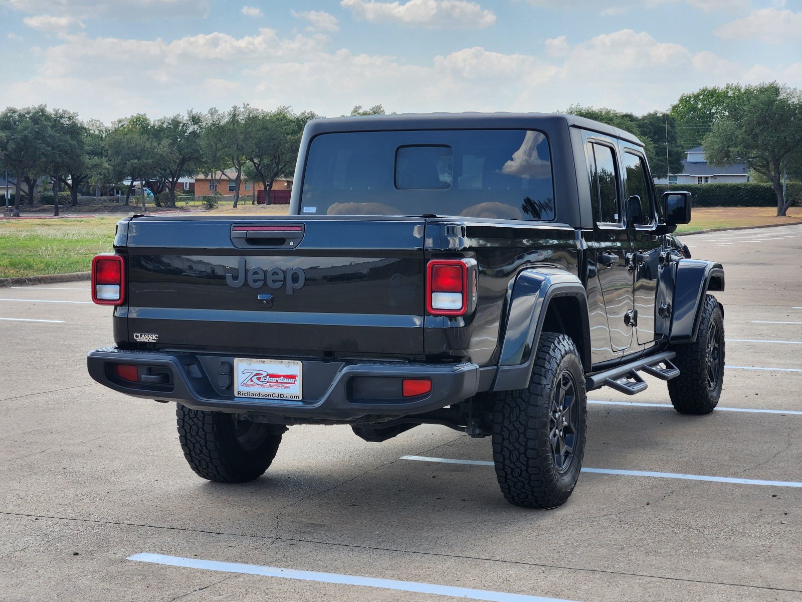 Used 2022 Black Jeep Sport image 6