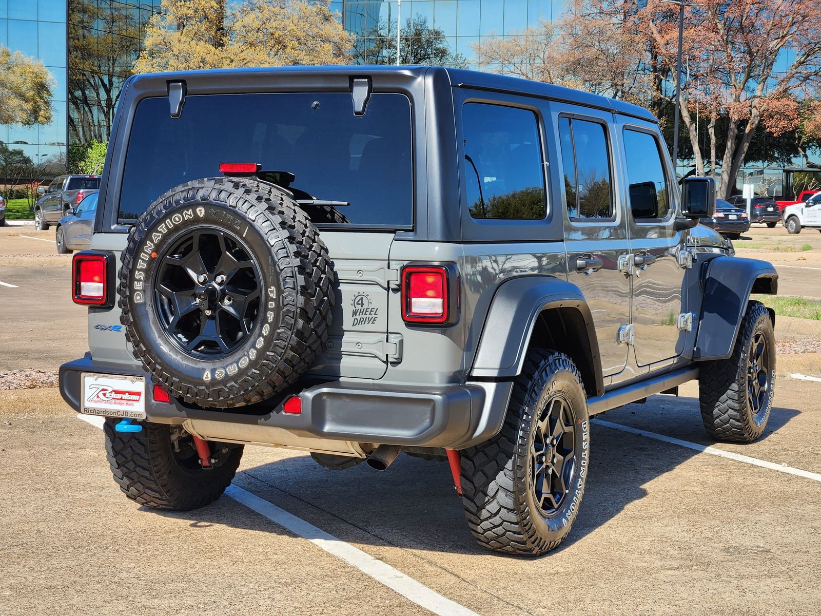 Used 2023 Sting-Gray Clearcoat Jeep  image 6