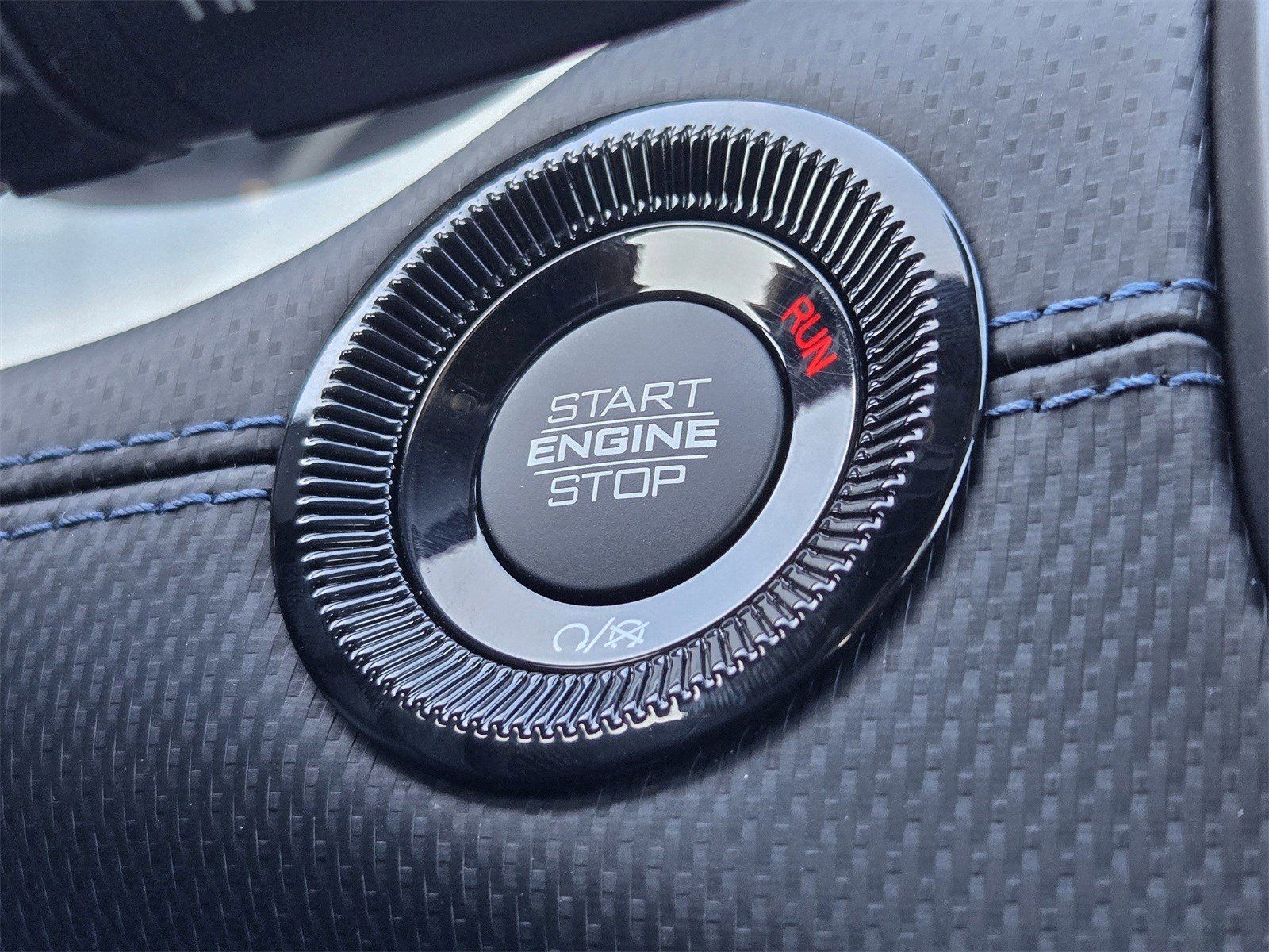 New 2026 Bright White Jeep LATITUDE ALTITUDE 4X4 image 21