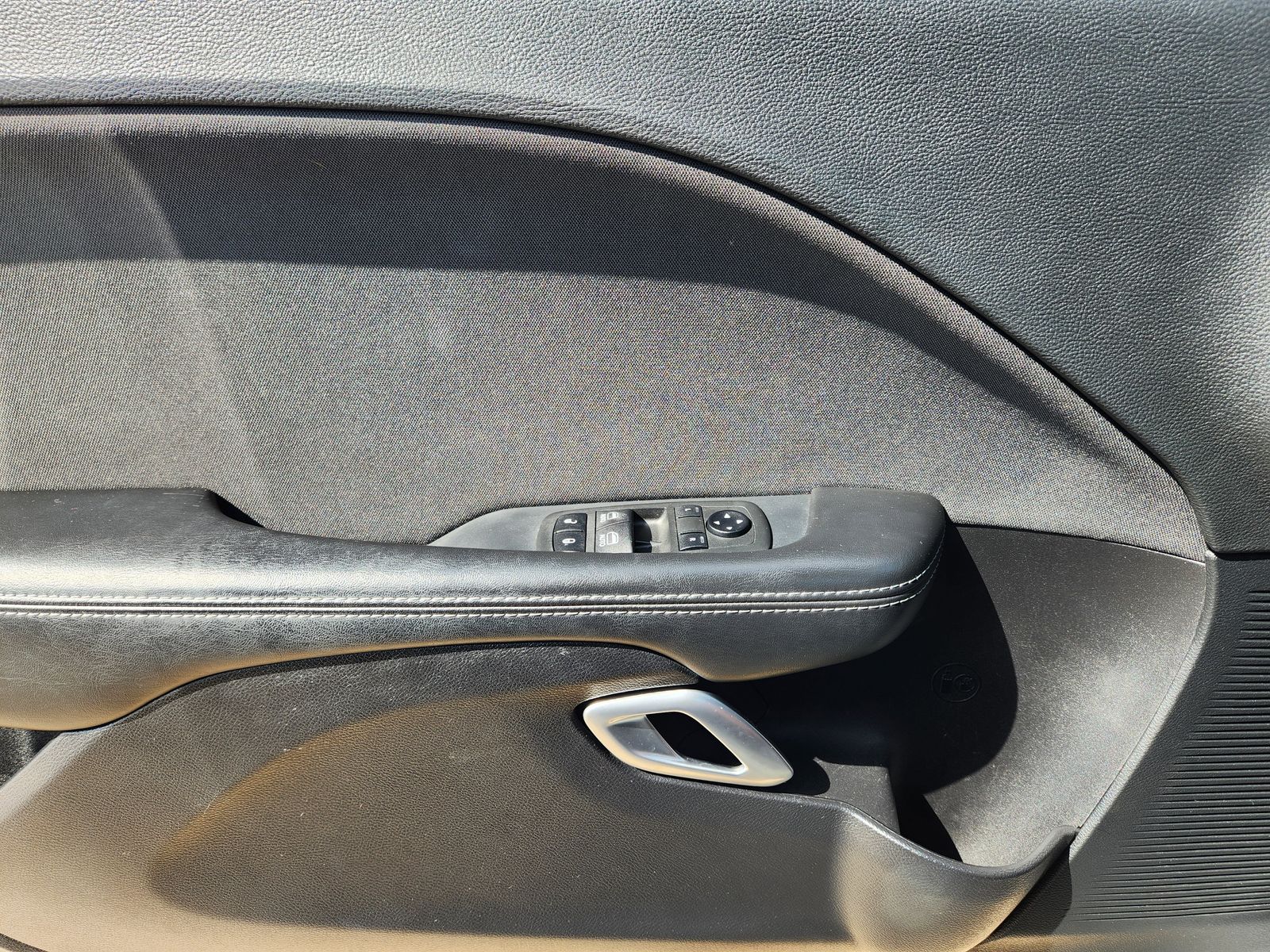 Used 2019 Destroyer Gray Clearcoat Dodge SXT image 27