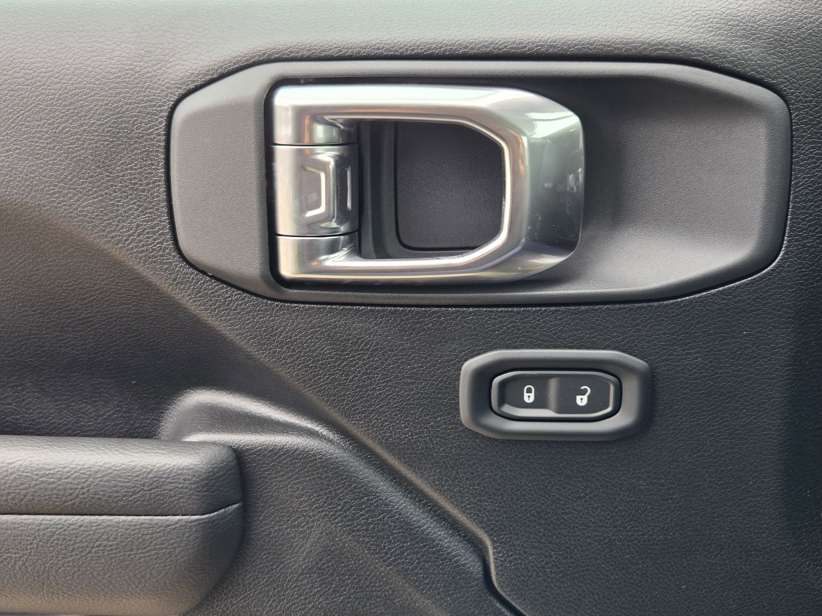 New 2026 41 Jeep 2-DOOR SPORT image 24