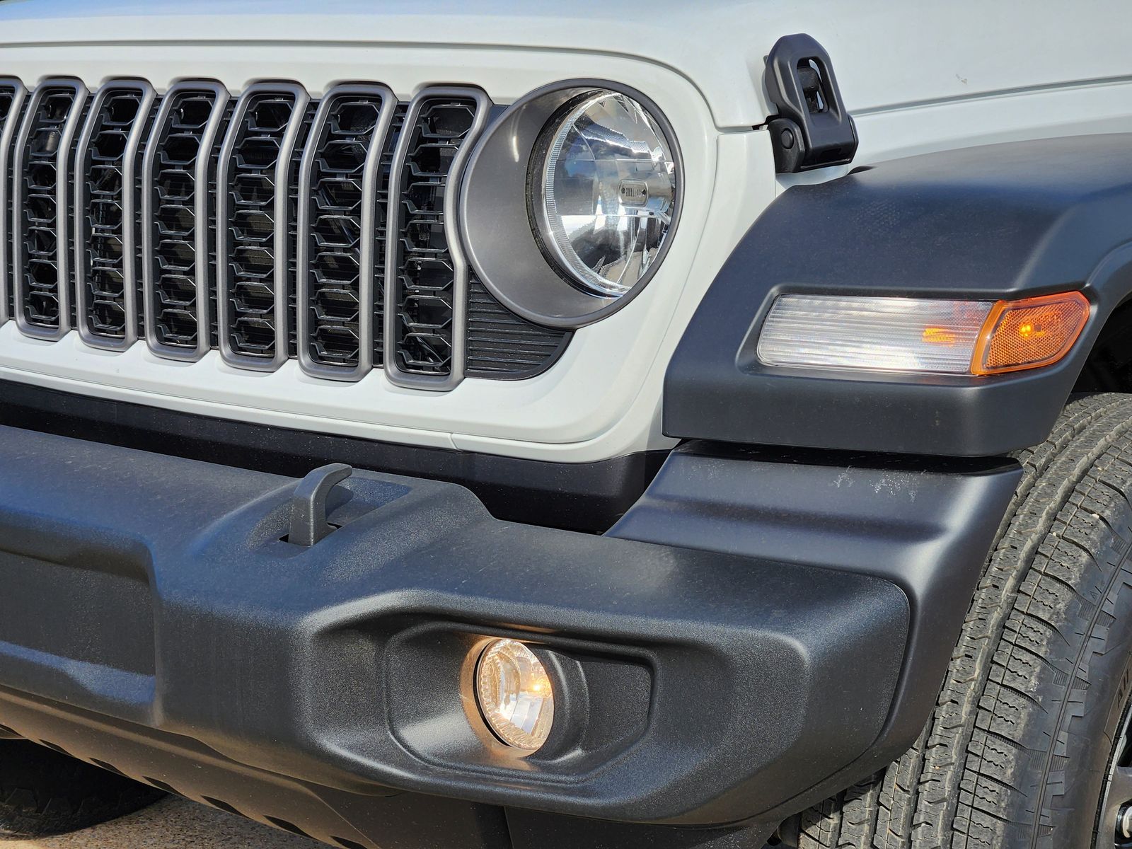 New 2026 Bright White Jeep 4-DOOR SPORT image 8