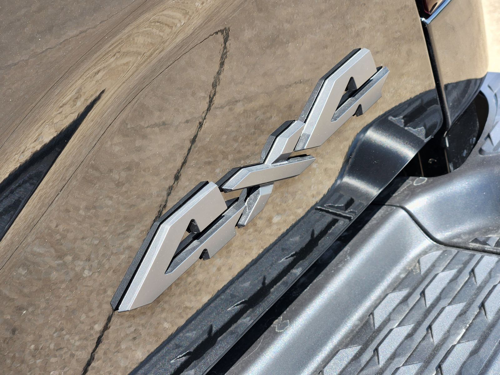 New 2026 Diamond Black Crystal Pearlcoat Ram TRADESMAN CREW CAB 4X4 6