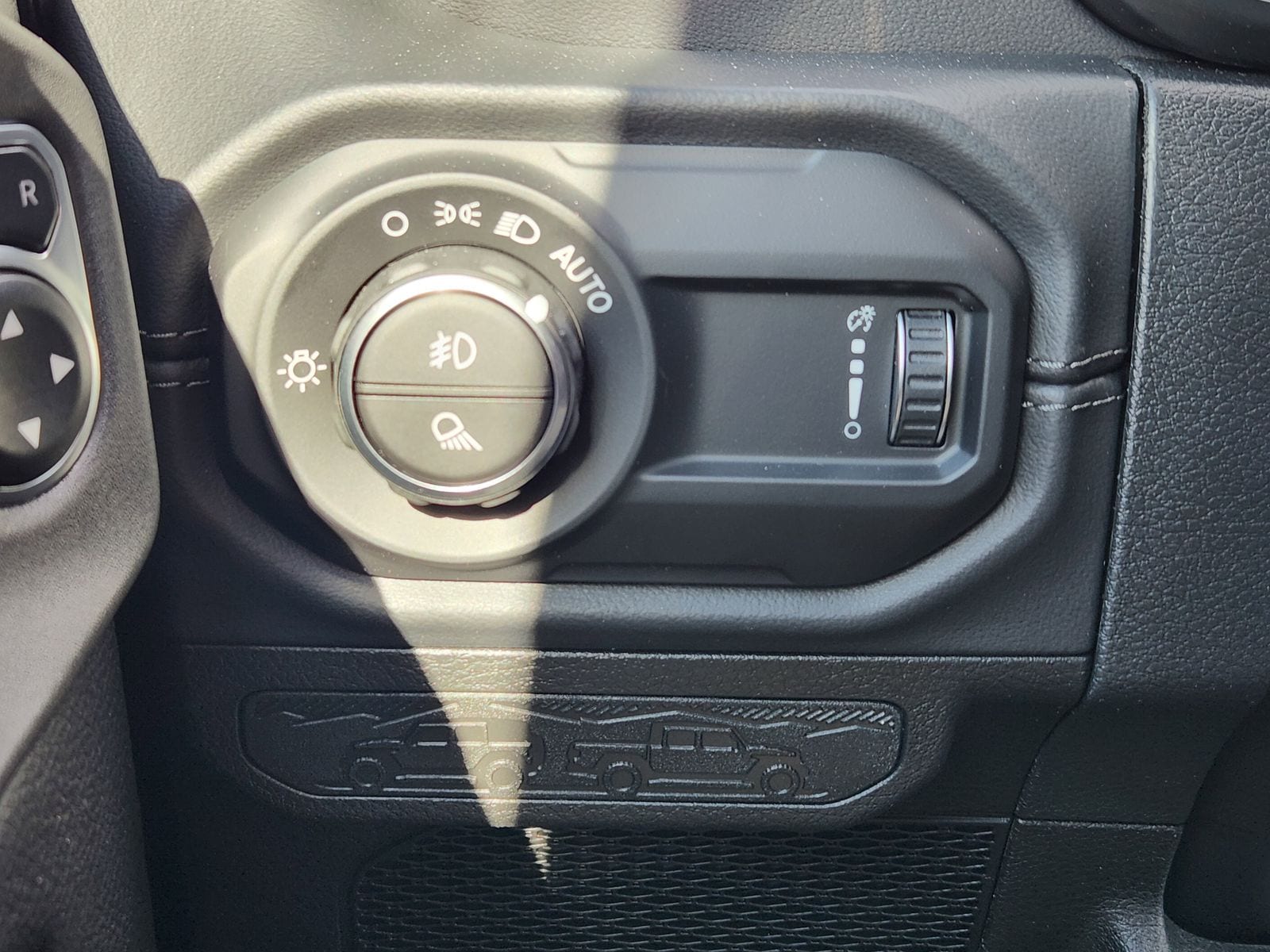 New 2026 Granite Crystal Jeep TEXAS TRAIL 4X4 image 25