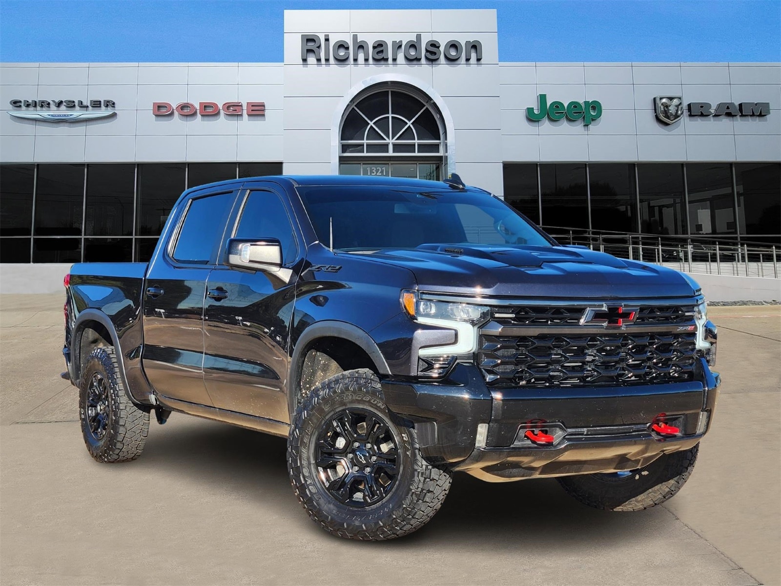 2024 Chevrolet Silverado 1500 ZR2's photo