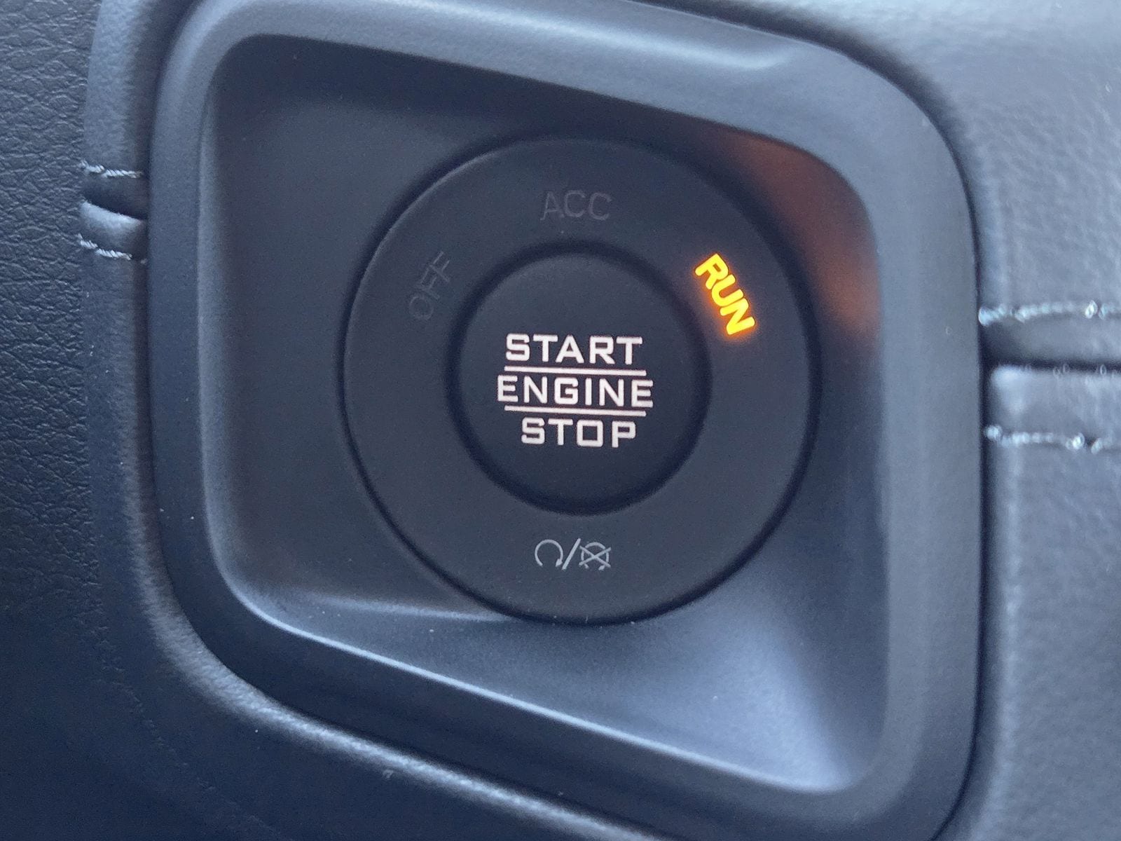 New 2026 Bright White Jeep 4-DOOR SAHARA image 22