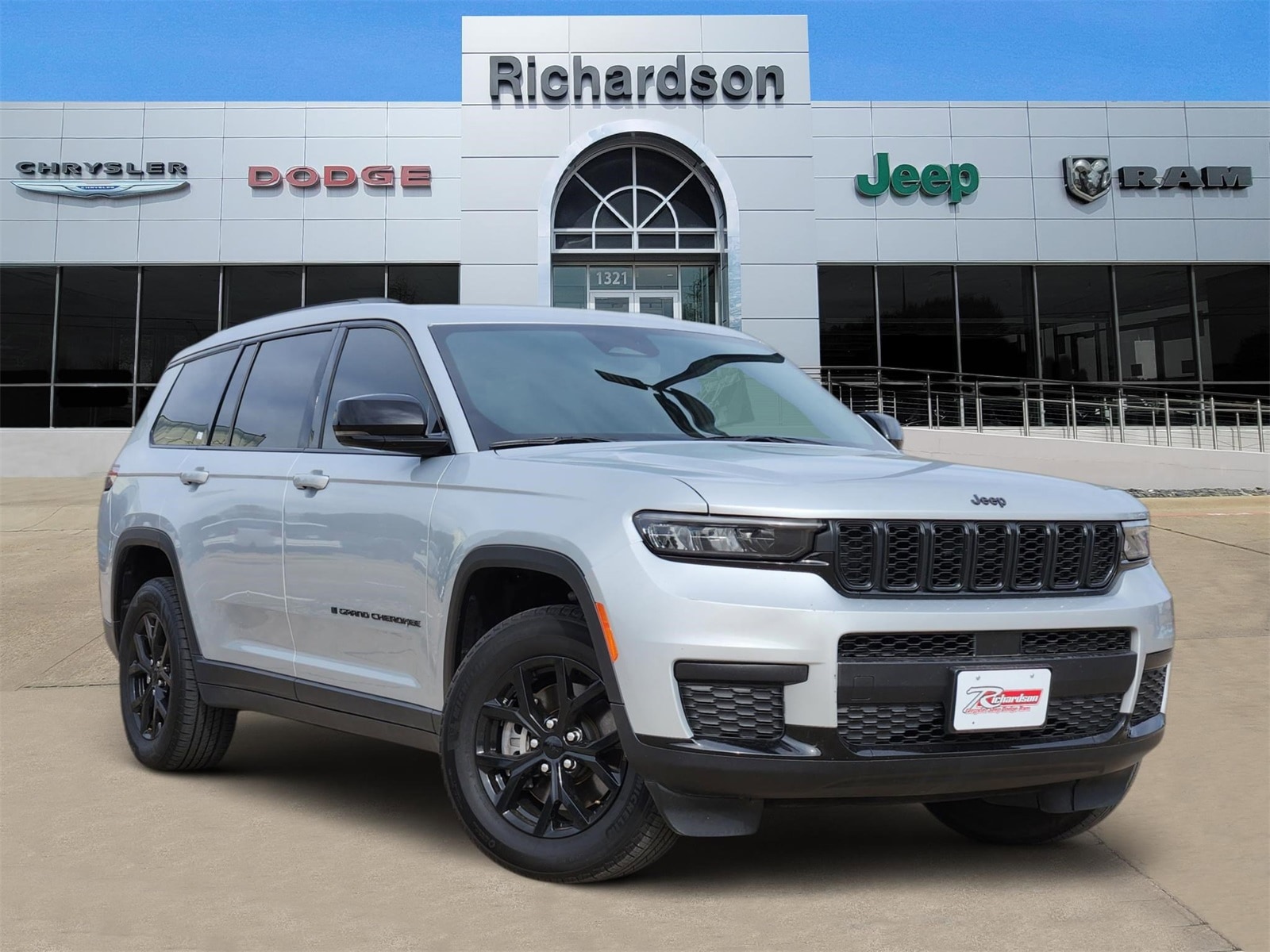 2024 Jeep Grand Cherokee L Laredo 4WD