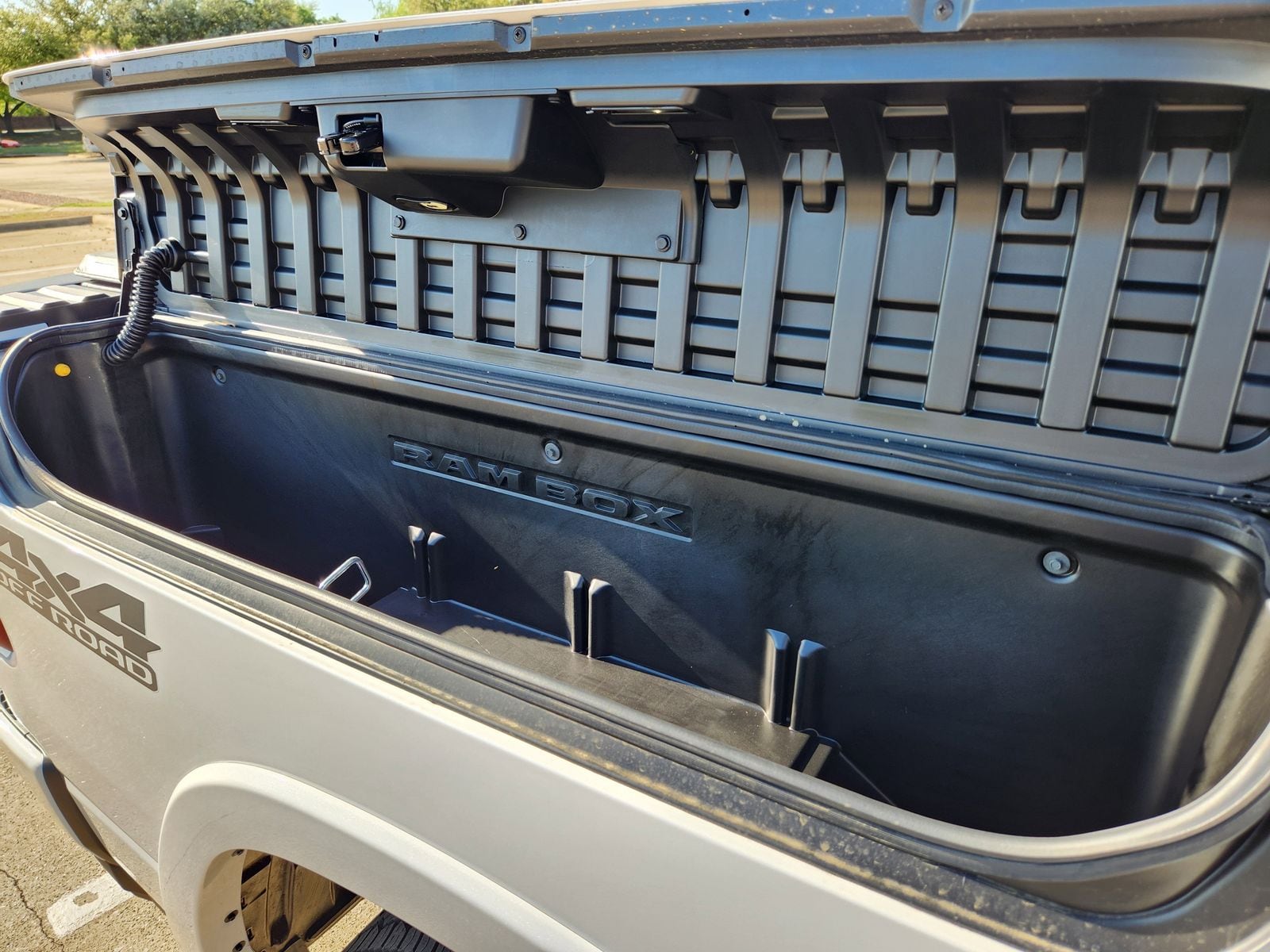 New 2026 Ivory White Tri-Coat Pearlcoat Ram TUNGSTEN CREW CAB 4X4 image 47