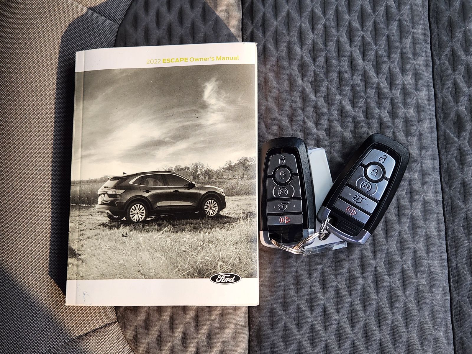 Used 2022 Carbonized Gray Ford SE image 41