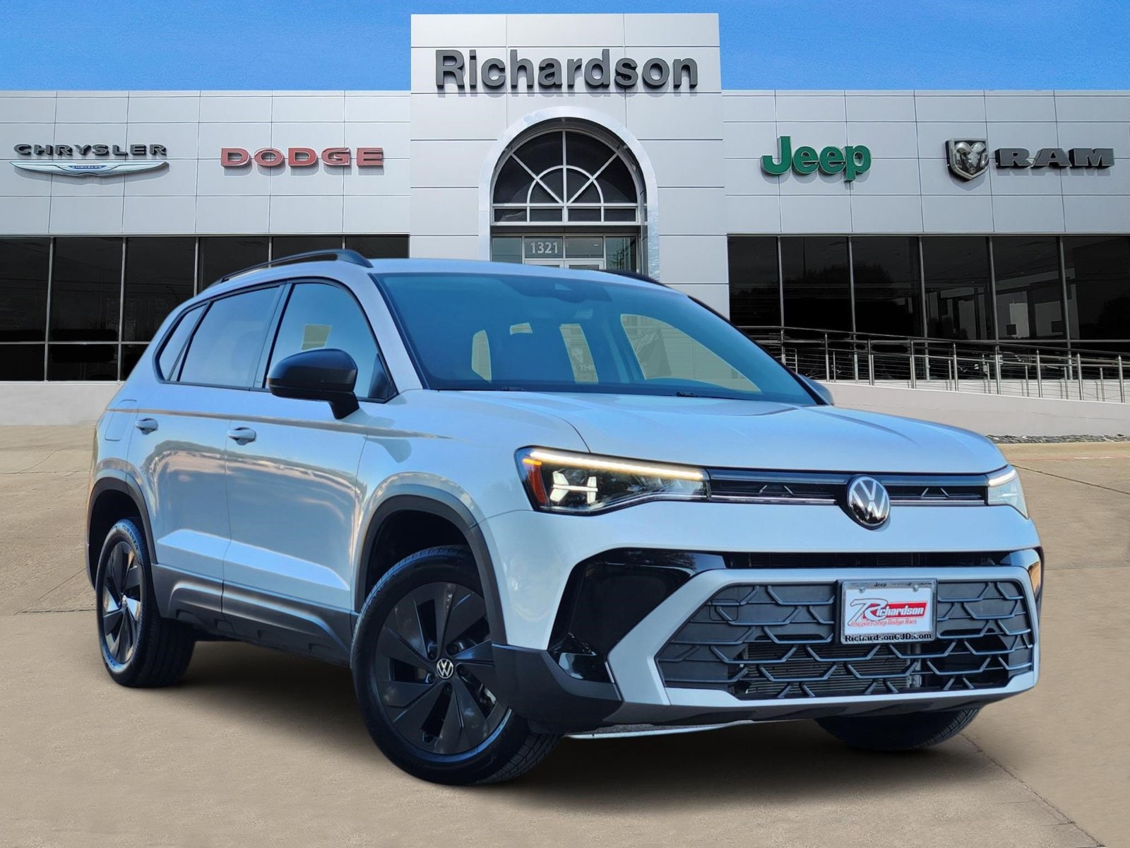 2025 Volkswagen Taos