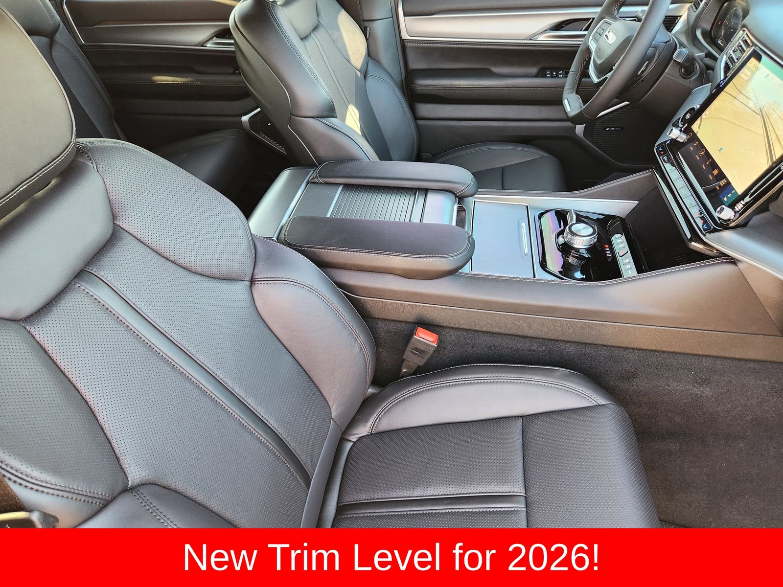 New 2026 Baltic Gray Jeep LIMITED ALTITUDE 4X4 image 22
