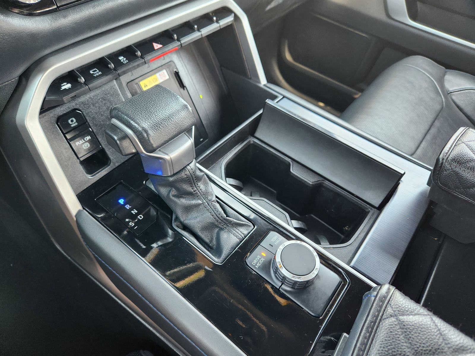 Used 2022 Midnight Black Toyota Platinum 3.5L V6 image 21