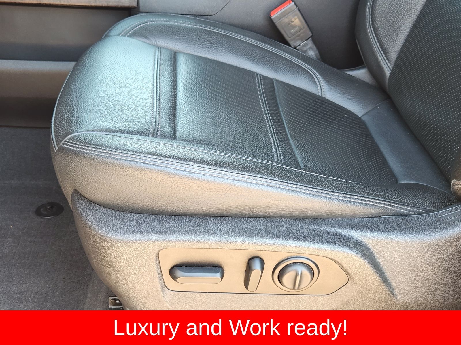 Used 2022 Onyx Black GMC Denali image 34
