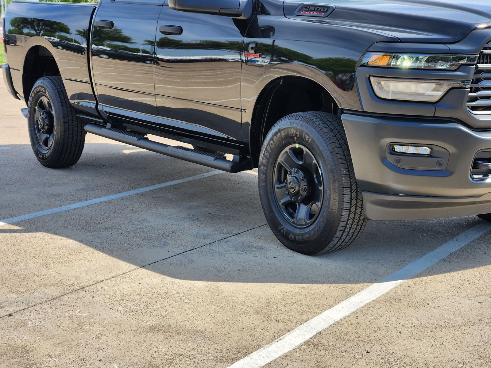 New 2026 Diamond Black Crystal Pearlcoat Ram TRADESMAN CREW CAB 4X4 6