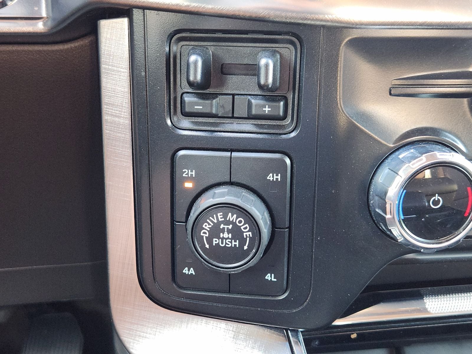 Used 2022 Brown Ford  image 28