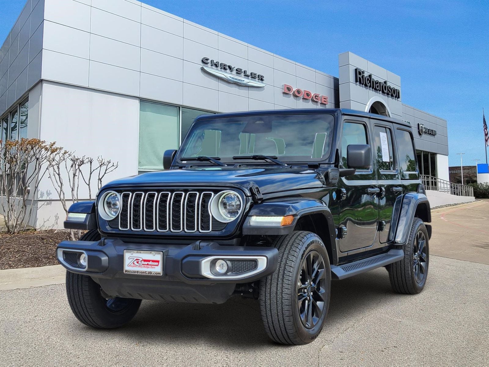 Used 2025 Jeep Wrangler 4xe Sahara 4XE with VIN 1C4RJXP61SW602123 for sale in Richardson, TX