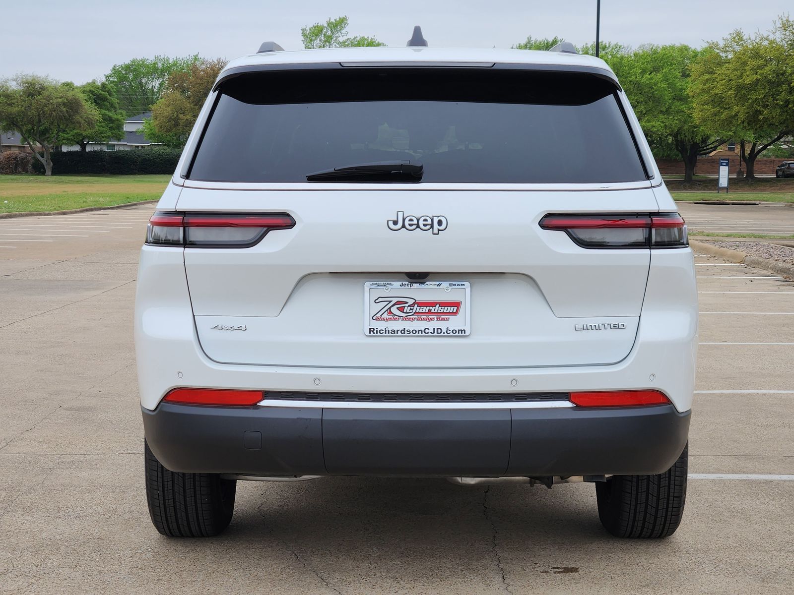 Used 2025 Bright White Jeep Limited image 7