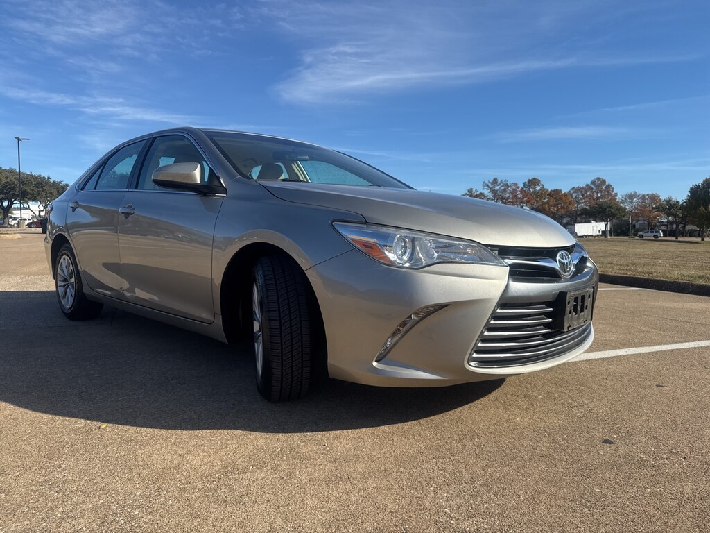 Used 2016 Toyota Camry Sedan