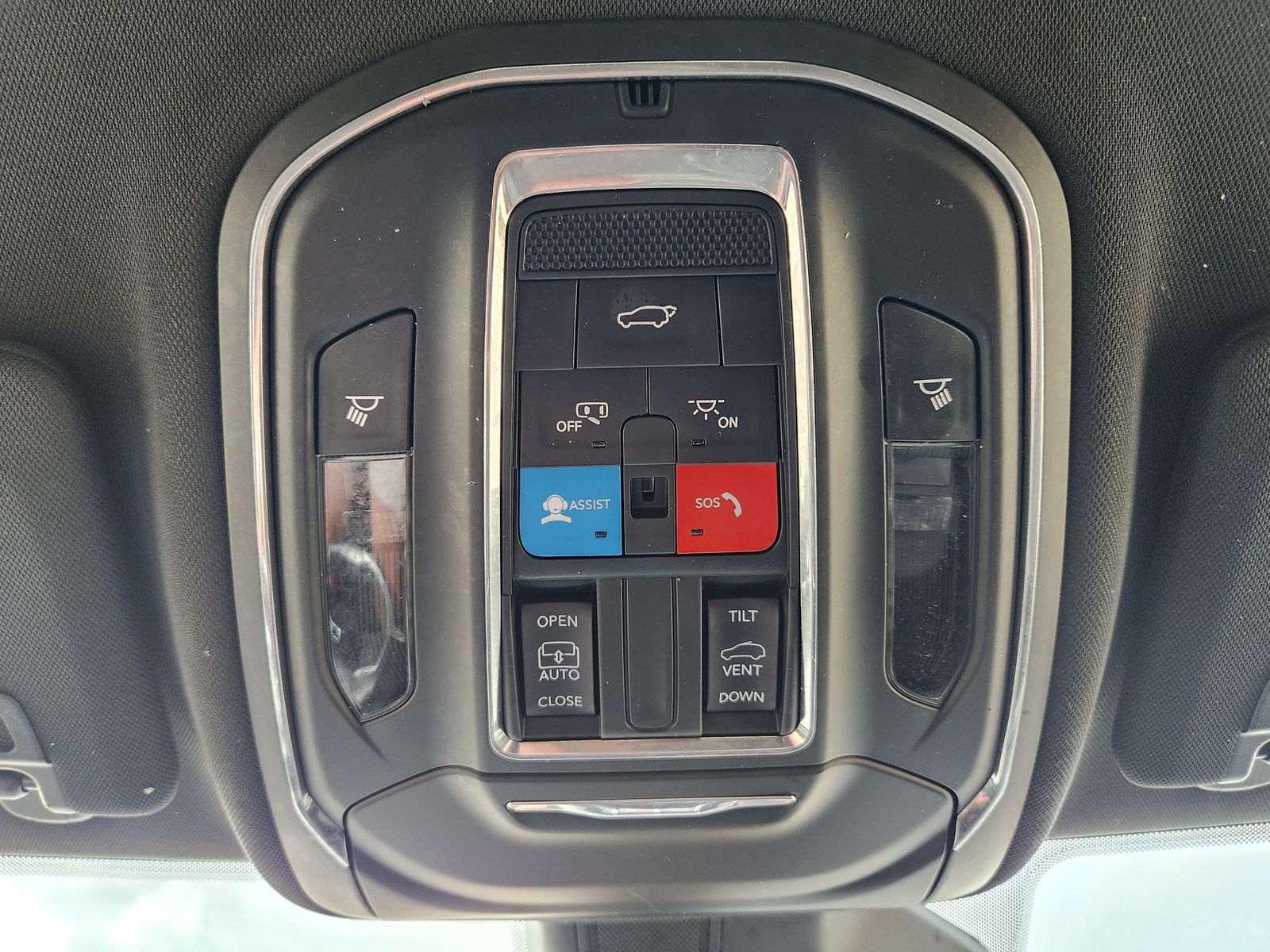 Used 2024 Bright White Clearcoat Jeep Laredo image 36