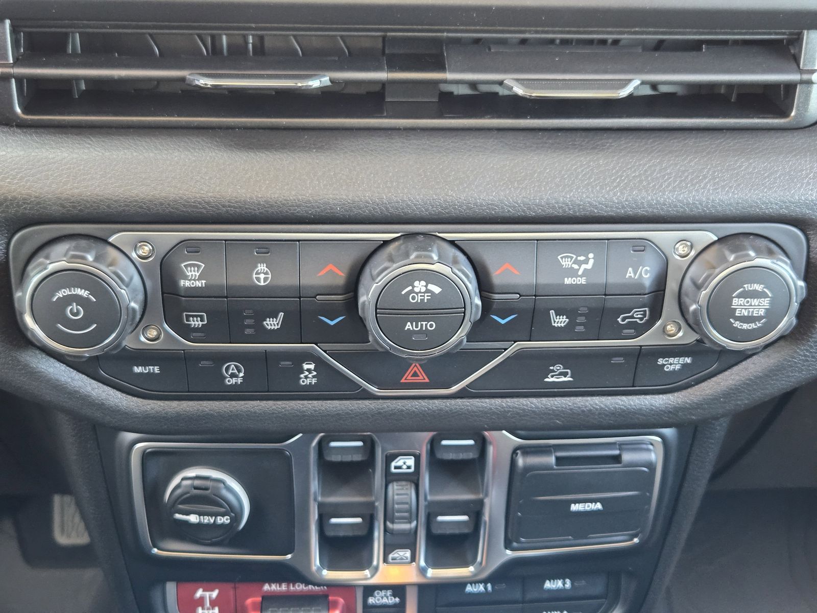 New 2026 Black Jeep 4-DOOR WILLYS image 19