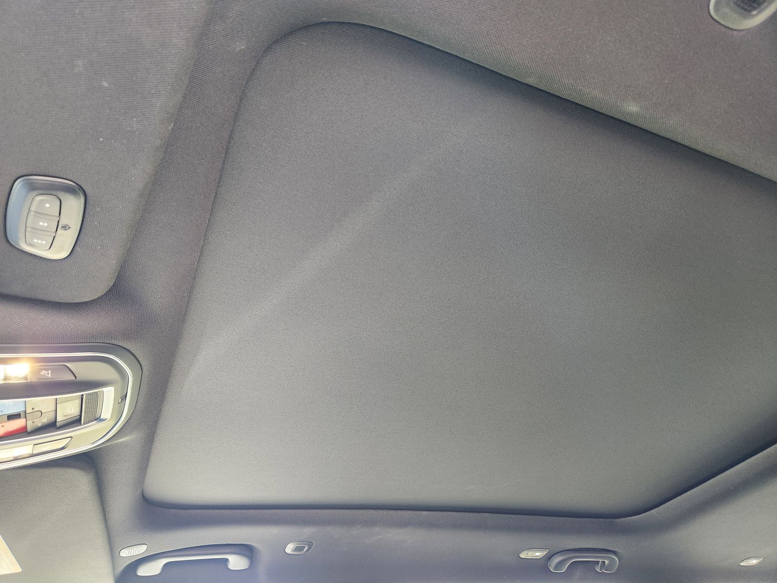 Used 2023 Diamond Black Crystal Pearlcoat Jeep Base image 32