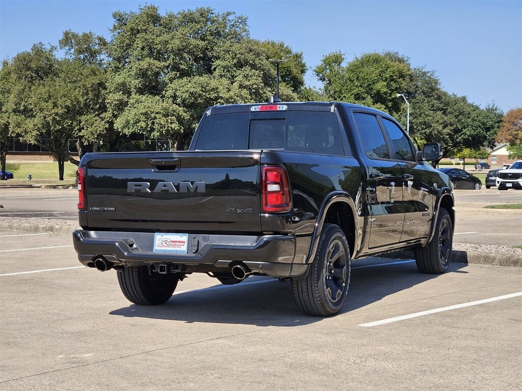 New 2026 Ram 1500 LONE STAR CREW CAB 4X4 5'7 BOX Pickup
