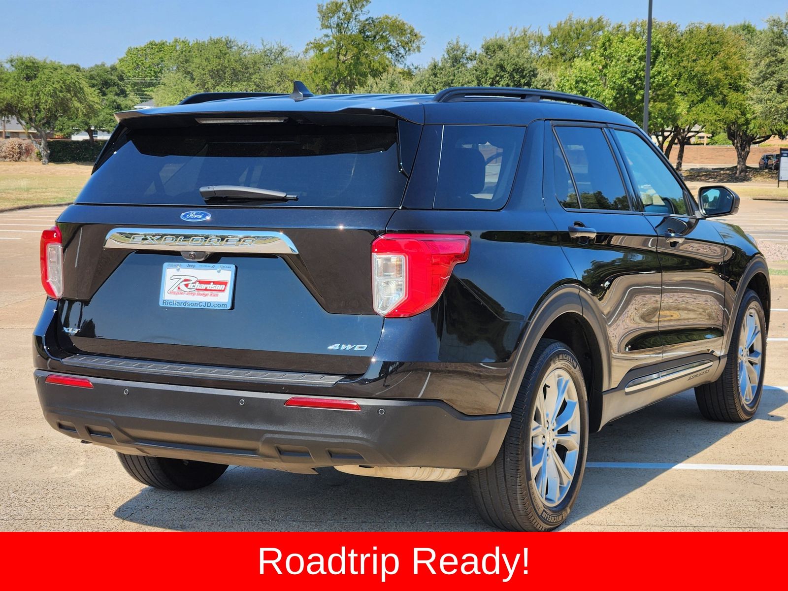 Used 2024 Black Metallic Ford XLT image 6