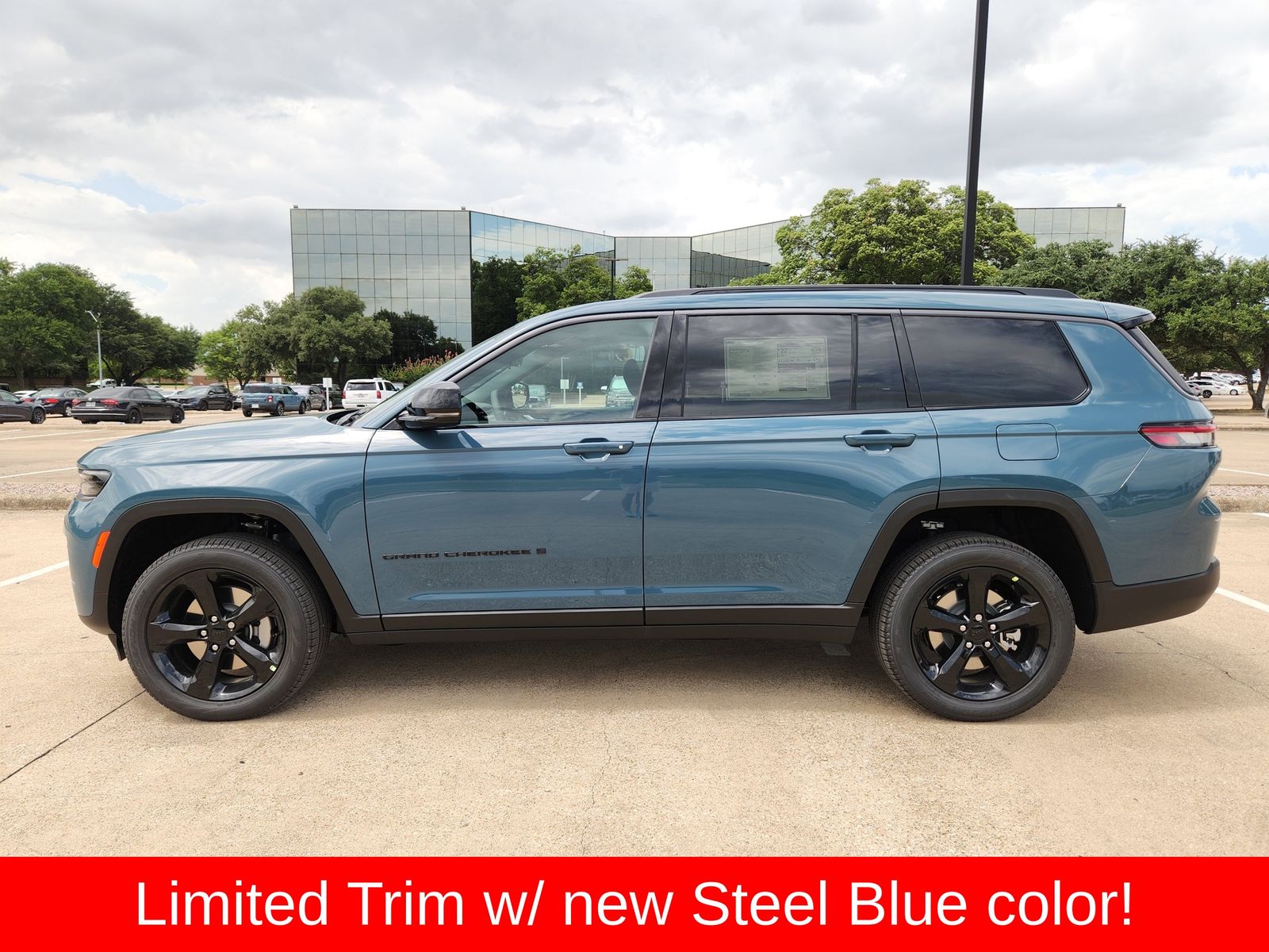 New 2026 Steel Blue Jeep L LIMITED 4X4 image 3