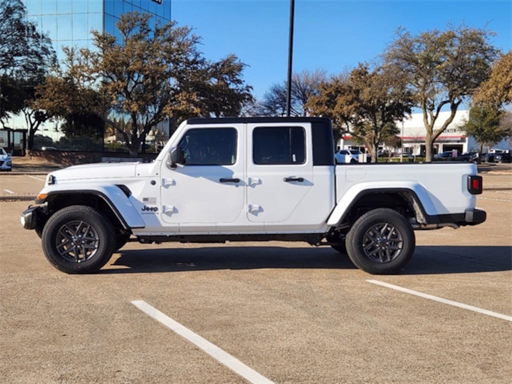 New 2024 Jeep Gladiator SPORT S 4X4 For Sale in Richardson TX RL101536