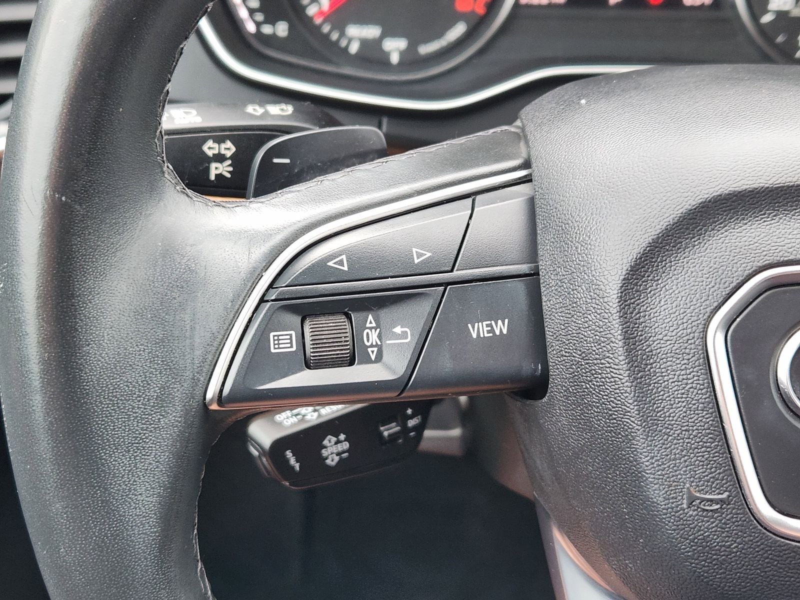 Used 2023 Florett Silver Audi 45 S line Premium image 36