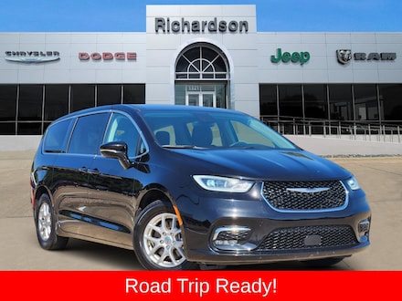 2024 Chrysler Pacifica Touring L Van Passenger Van