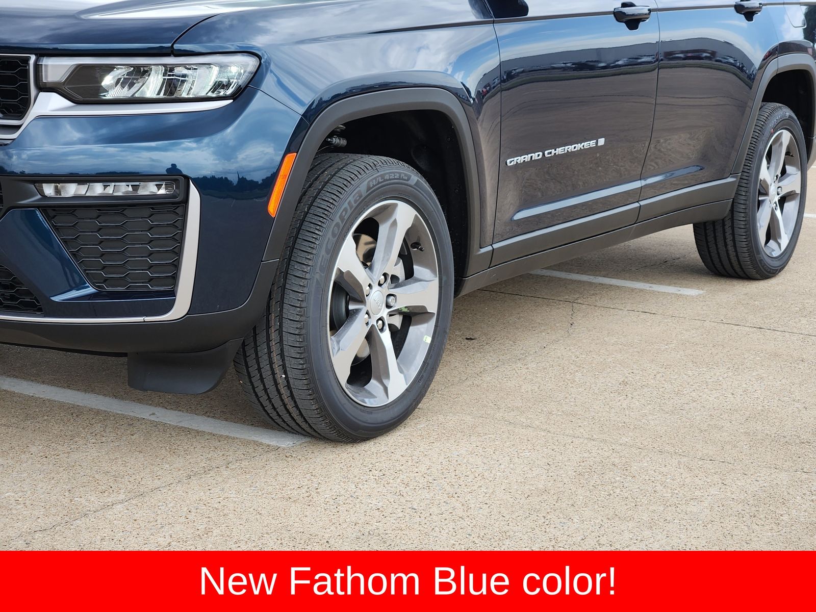 New 2026 Fathom Blue Pearlcoat Jeep L LIMITED 4X4 image 11