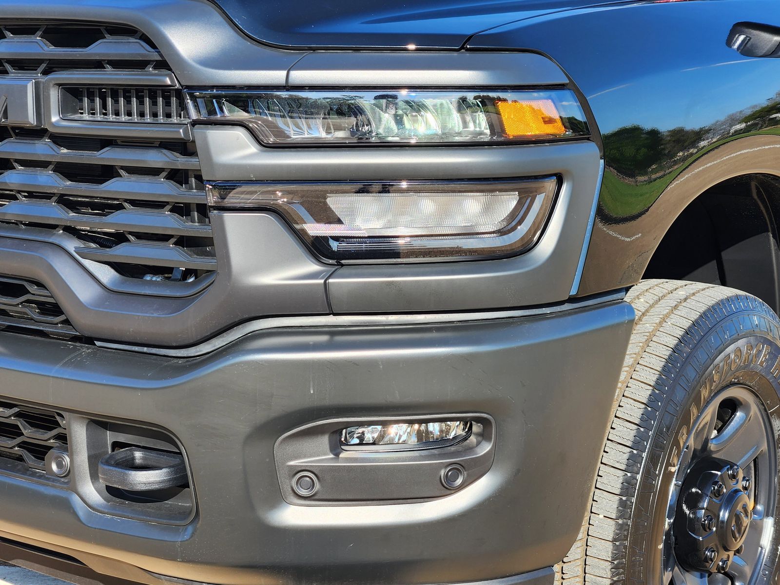 New 2026 Diamond Black Crystal Pearlcoat Ram TRADESMAN CREW CAB 4X4 6