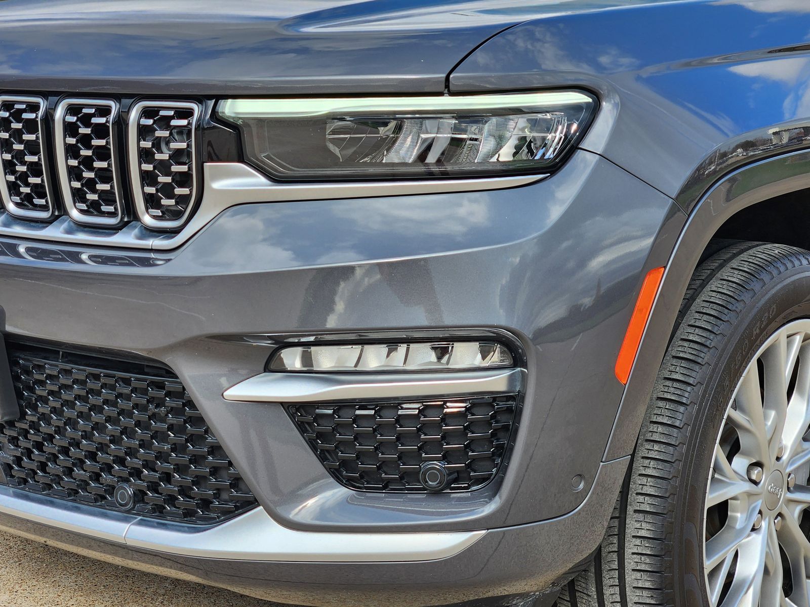 Certified Used 2024 Baltic Gray Jeep Summit image 10