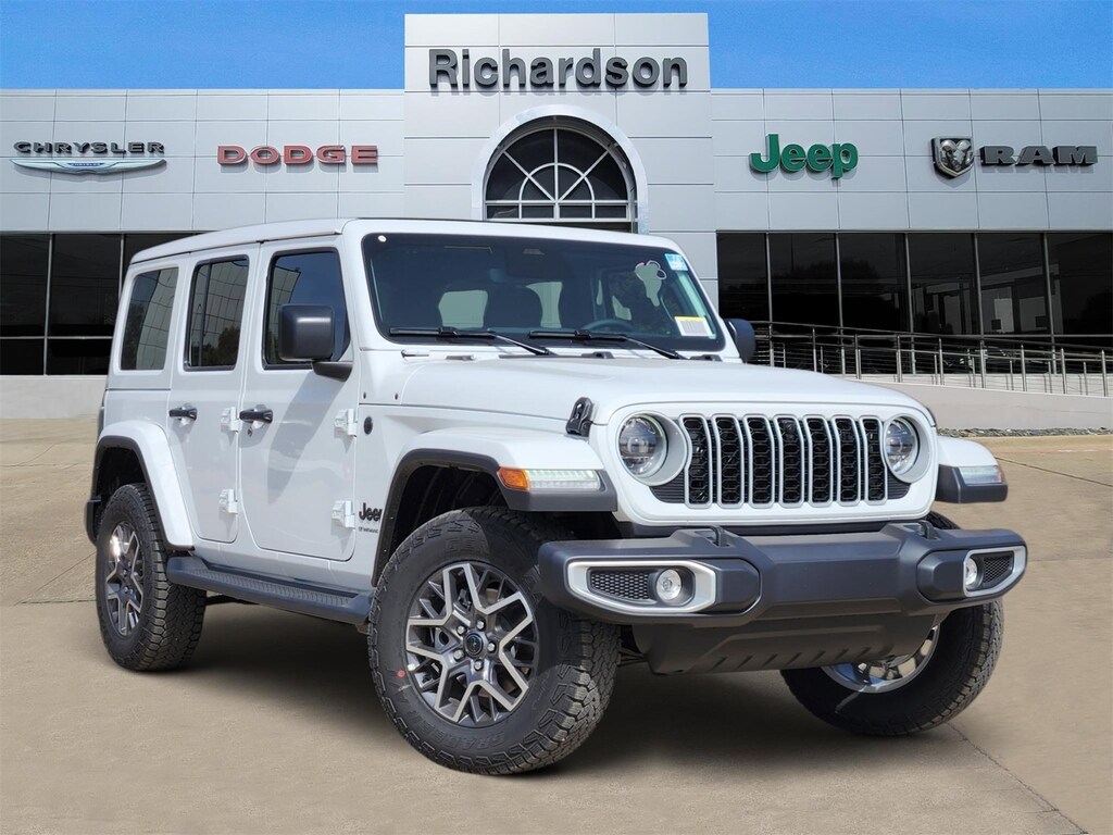 New 2026 Jeep Wrangler 4-DOOR SAHARA Sport Utility