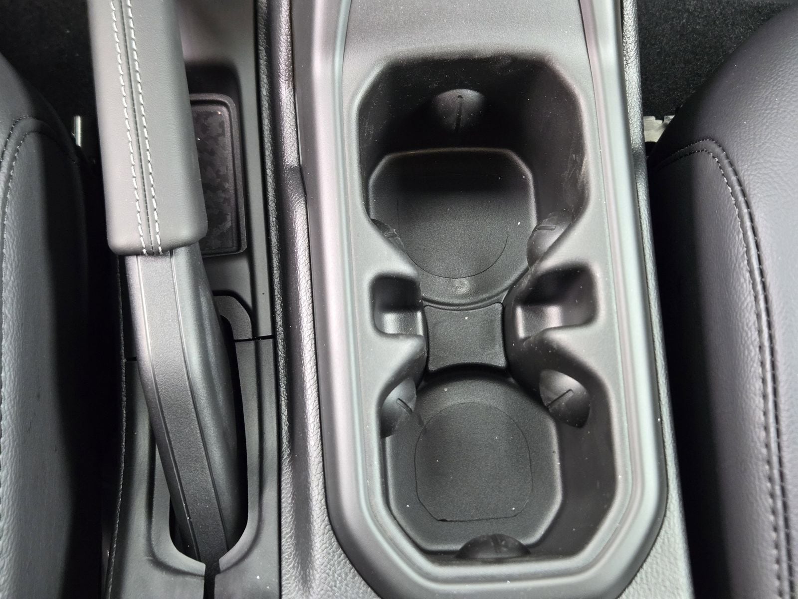 New 2026 Bright White Jeep 4-DOOR SAHARA image 21