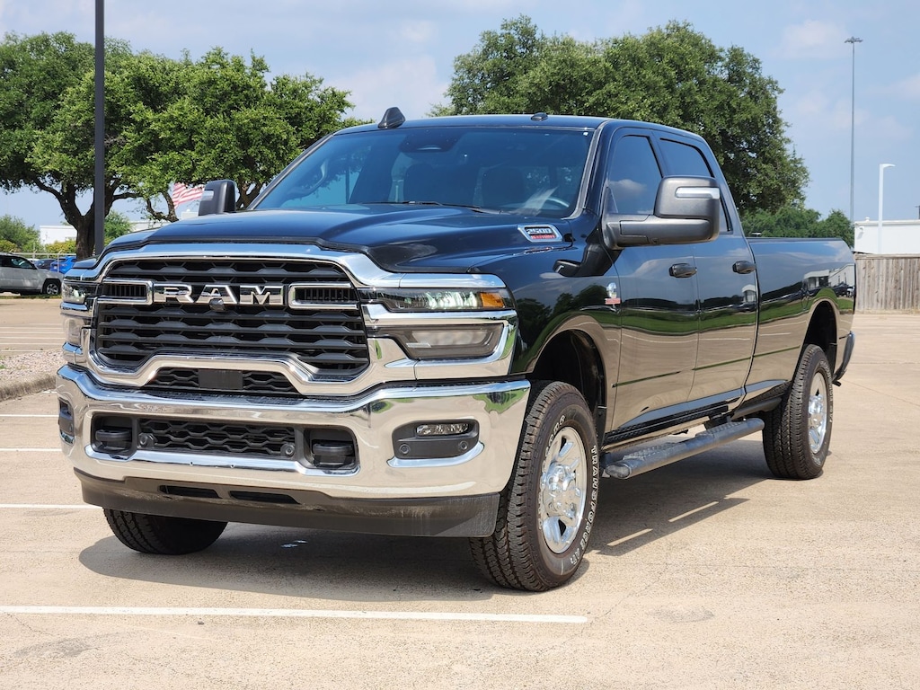 New 2026 Ram 2500 TRADESMAN CREW CAB 4X4 8' BOX Pickup