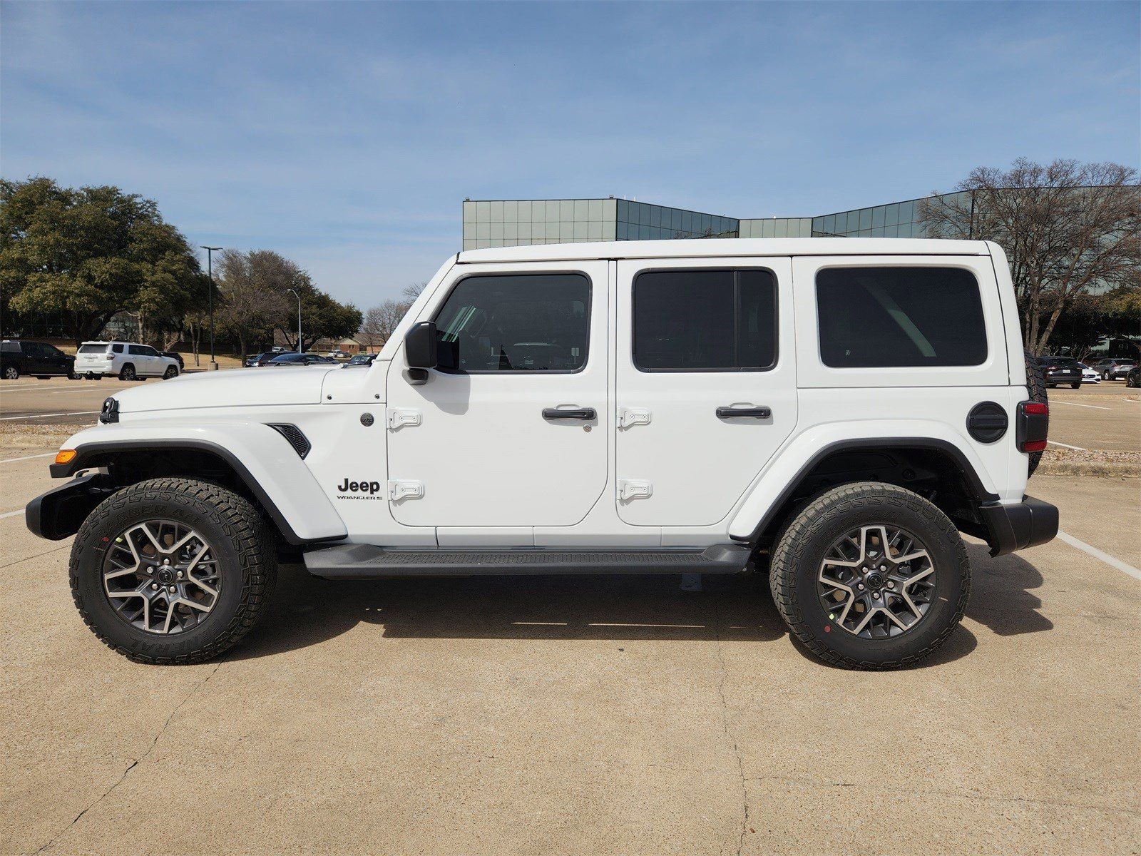 New 2026 Bright White Jeep 4-DOOR SAHARA image 3