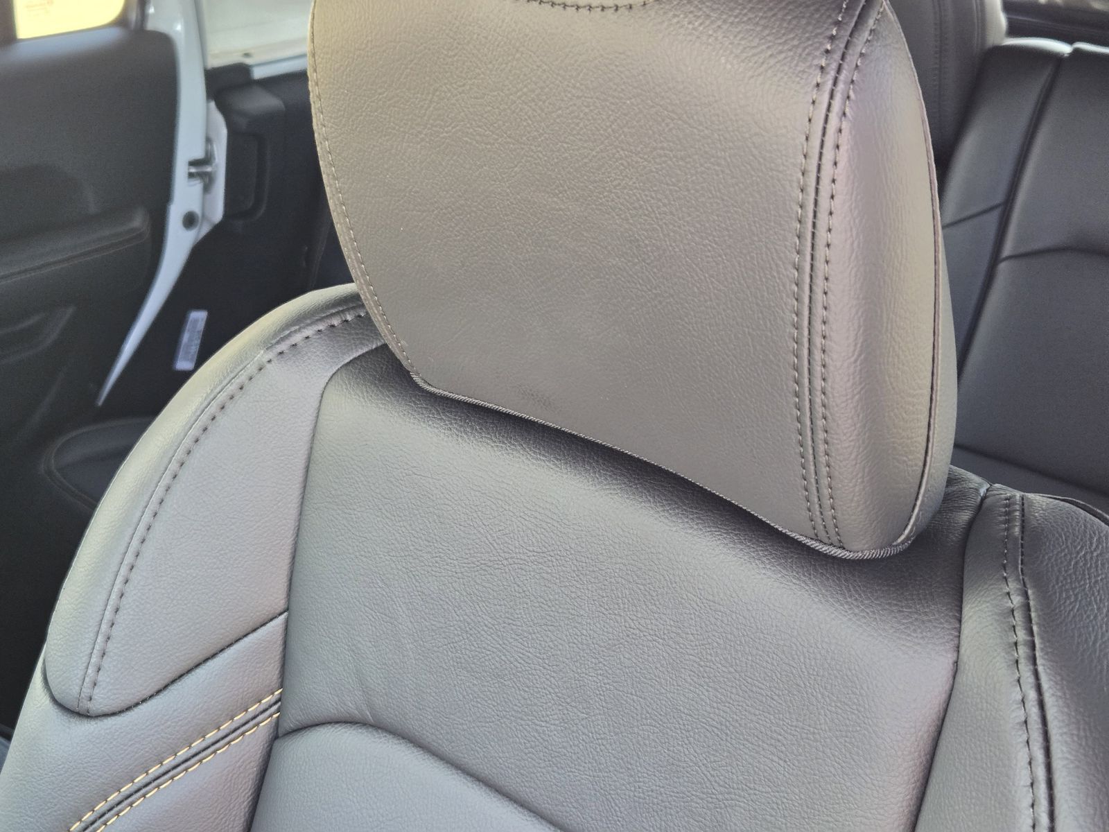 New 2026 Bright White Jeep 4-DOOR SAHARA image 15