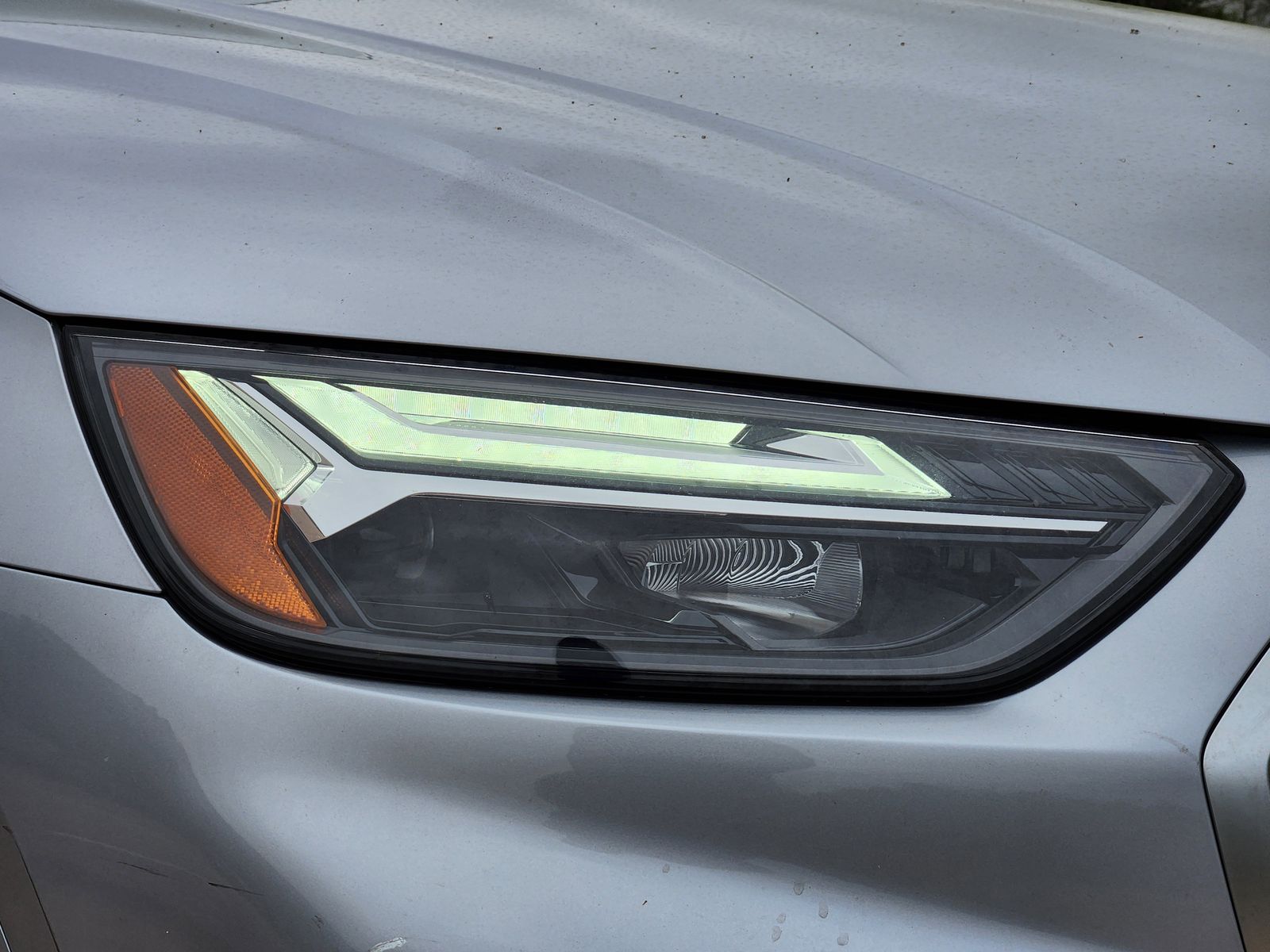 Used 2023 Florett Silver Audi 45 S line Premium image 6