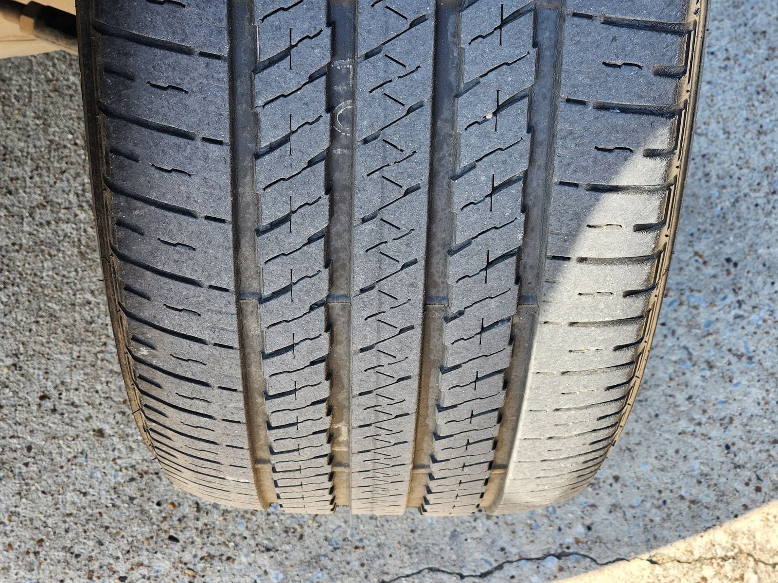 Used 2024 Bright White Jeep Base image 21