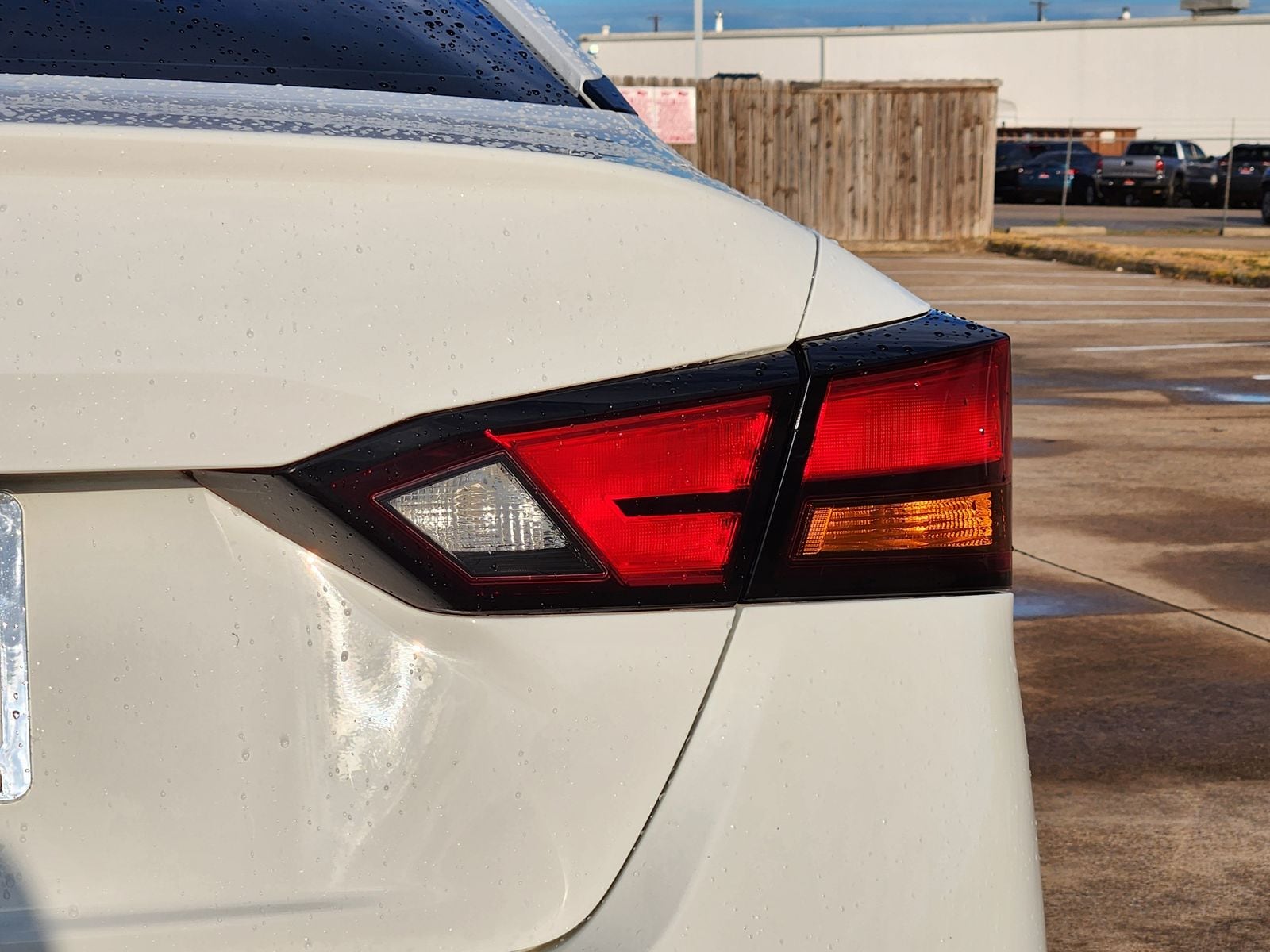 Used 2021 Glacier White Nissan 2.5 S image 16