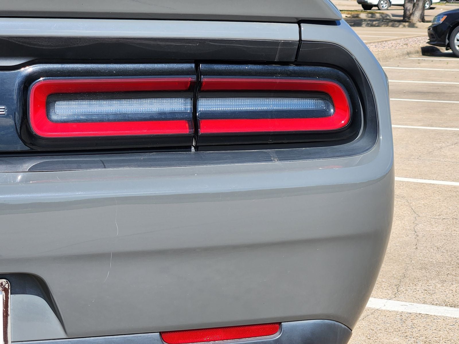 Used 2019 Destroyer Gray Clearcoat Dodge SXT image 8